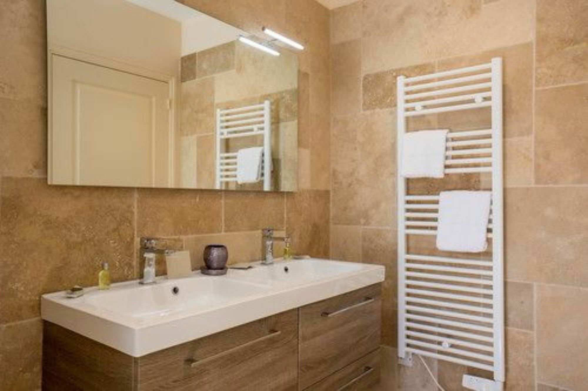 Le Cara Caliel 2G Apartment โบน ภายนอก รูปภาพ