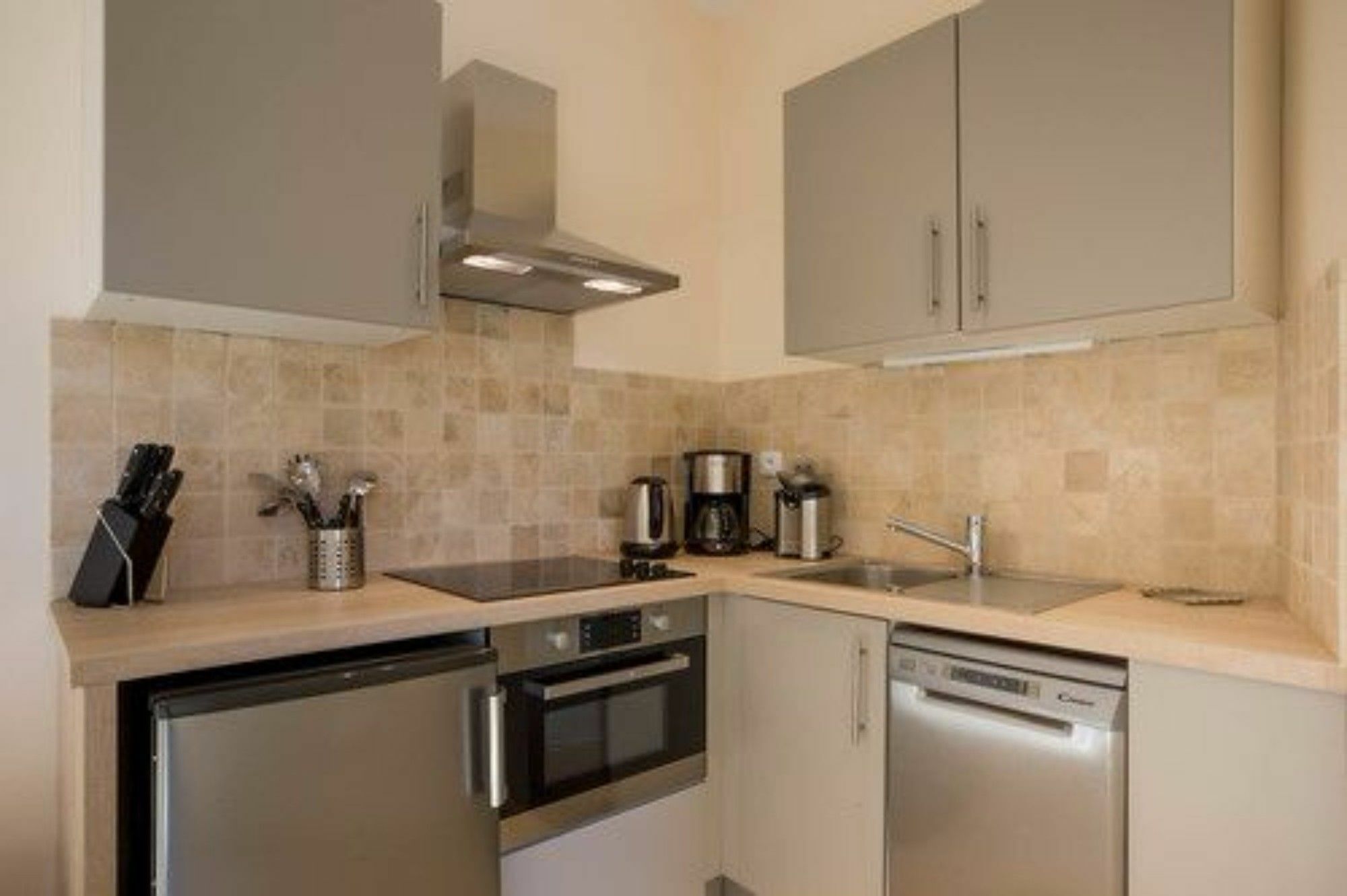 Le Cara Caliel 2G Apartment โบน ภายนอก รูปภาพ